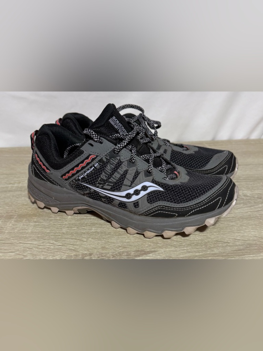 Saucony Excursion Tr12 Womens Size 9.5W Runanywhere Trail Running Shoes